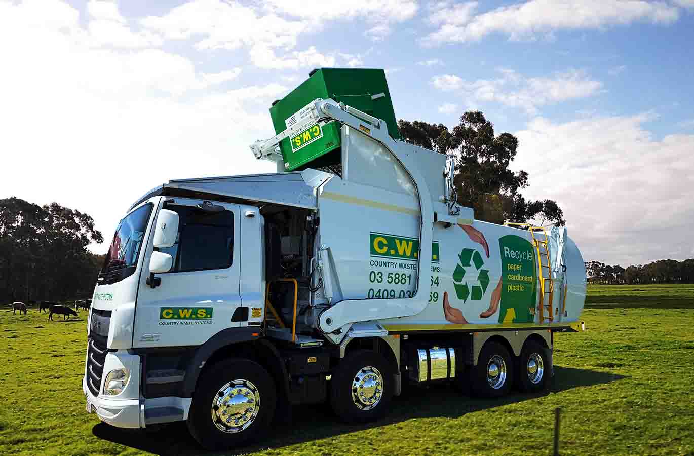 skip bin waste removal and disposal truck Deniliquin